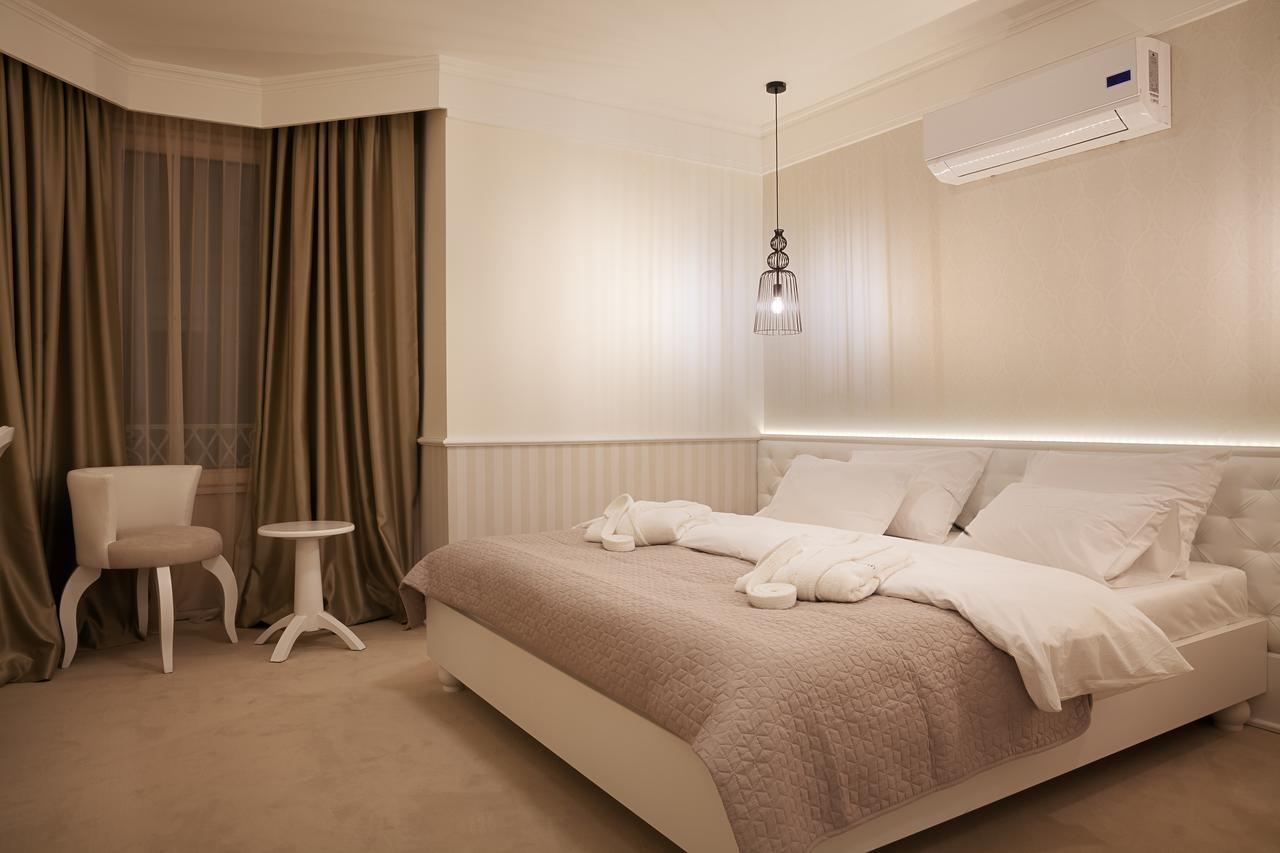 Castello Boutique Hotel Čačak Eksteriør bilde